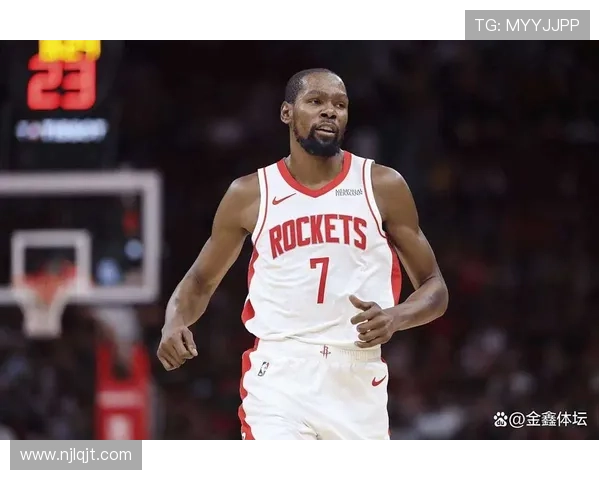 KD为夺冠甘愿降薪三千万 与球队续约博弈成未来关键转折点